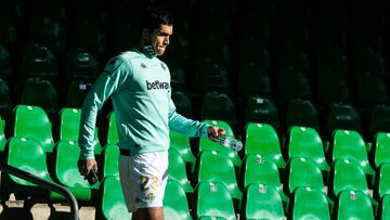 Mandi, el día del derbi ante el Sevilla.
