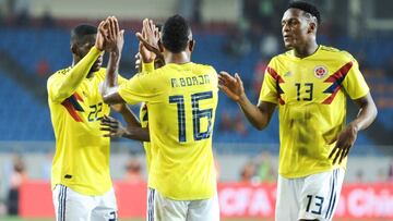 Yerry Mina y Borja alientan a Santa Fe desde la Selección