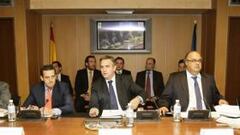 El paro sigue en pie pero divide a la Liga