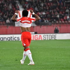 El ‘fucking idiot’ al árbitro le sale caro a Ramazani: cinco partidos de sanción