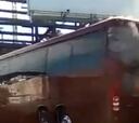 Se incendia autobús de Necaxa en su llegada a Monterrey