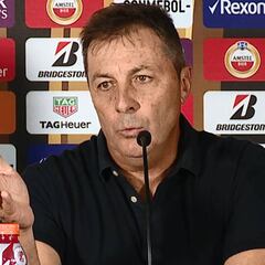 El fastidio de Kudelka por pregunta sobre si va a renunciar