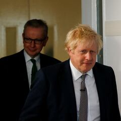 Can Queen Elizabeth II force Boris Johnson to resign? Has a king or queen ever done it?