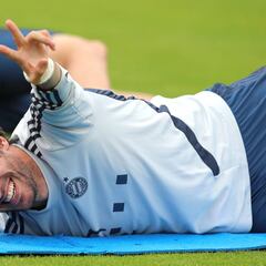 Javi Martínez, dispuesto a bajarse el sueldo para volver a Bilbao