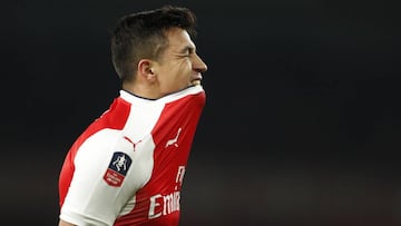 Las 10 frases que marcan el tenso momento de Alexis en Arsenal