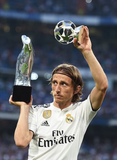 El 2018 fue el año del croata: formó parte del Equipo de las Estrellas de la Copa Mundial de Fútbol, fue Balón de Oro de la Copa Mundial de Fútbol y Premio UEFA al Mejor Jugador en Europa. Además ganó el Premio The Best FIFA y el Balón de Oro por delante de Cristiano Ronaldo y Griezmann.