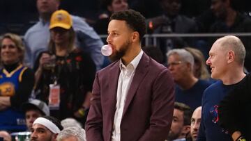 Stephen Curry, durante el partido que enfrent&oacute; a Golden State Warriors contra Denver Nuggets.