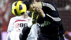 Les pintaron la cara