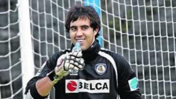 <b>SEGURO. </b>Bravo encaja pocos goles.