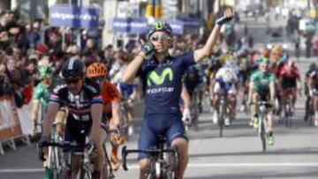 Juanjo Lobato celebra su triunfo en Lucena.
