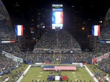 El CenturyLink Field de Seattle se sumó al apoyo que la NFL ha intentado brindar a Francia tras los atentados de París. 
