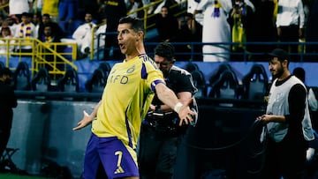 Celebracin de Cristiano Ronaldo tras poner en el marcador el 2-0 a favor del Al-Nassr frente al Esteghlal Tehran Football Club, un conjunto de la  capital de la Repblica Islmica de Irn.