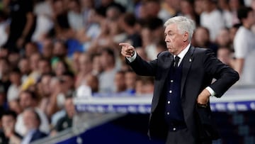 CORNELLA, SPAIN - AUGUST 28: Coach Carlo Ancelotti of Real Madrid during the La Liga Santander match between Espanyol v Real Madrid at the RCDE Stadium on August 28, 2022 in Cornella Spain (Photo by David S. Bustamante/Soccrates/Getty Images)