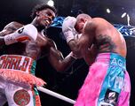 Jermall Charlo lanza amenaza a Canelo: “Yo seré un gemelo totalmente diferente cuando me enfrentes”