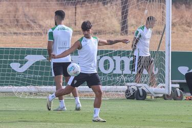 Kevin Medina: “Tengo muy buenos amigos en Málaga, pero tenemos que seguir con la buena dinámica” 