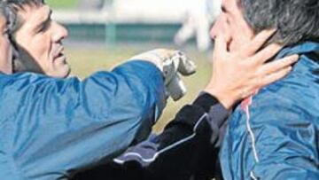 <b>EN EL PEOR MOMENTO. </b>Un balonazo ha apartado a Iñaki Lafuente de la titularidad para al menos tres partidos.