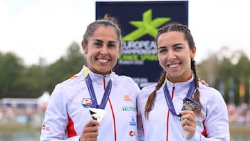 MUNICH, GERMANY - AUGUST 21: Silver Medalists, Maria Corbera and Antia Jacome of Spain celebrate in the Women's Canoe Double 200m Medal Ceremony during the Canoe Sprint competition on day 11 of the European Championships Munich 2022 at Munich Olympic Regatta Centre on August 21, 2022 in Munich, Germany. (Photo by Sebastian Widmann/Getty Images)