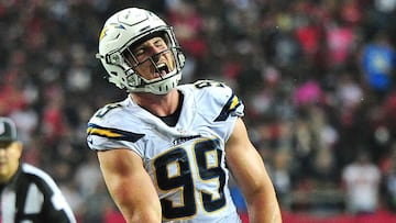 El defensive end de los Chargers no estuvo presente en la caída de Los Angeles ante los Kansas City Chiefs y aún no se recupera de una lesión en el pie.