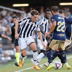 El Castellón negocia la ampliación de contrato de Álex Calatrava