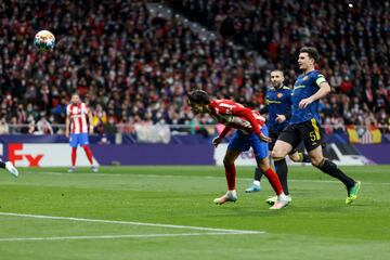 1-0. João Félix marca el primer gol.