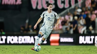 América y Monterrey lo quieren, Chivas se mete a la pelea