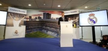 Images from today's event held in the President's box at the Santiago Bernabéu.