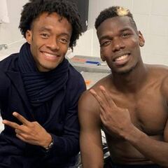Pogba sale del vestuario de la Juve con un regalo y enfada a los fans del United