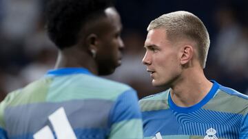El jugador argentino del Real Madrid, Franco Mastantuono, durante el calentamiento previo.