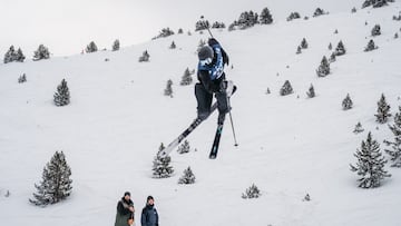 Esquiador durante la Betula Freestyle en Port Ainé
