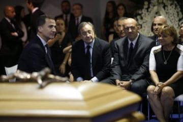 El Rey Felipe VI y el presidente del Real Madrid, Florentino Pérez.