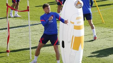 Trippier, durante un entrenamiento del Atl&eacute;tico.
 