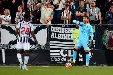 El Castellón tumba a un Almería desconocido