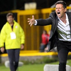 ¿Cómo le ha ido a Cocca en los clásicos en su carrera como DT?