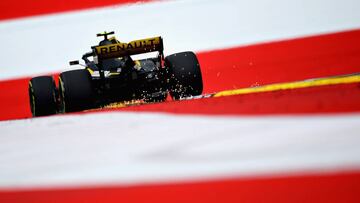 SPIELBERG, AUSTRIA - JUNE 29: Sparks fly behind Carlos Sainz of Spain driving the (55) Renault Sport Formula One Team RS18 on track during practice for the Formula One Grand Prix of Austria at Red Bull Ring on June 29, 2018 in Spielberg, Austria. (Photo by Patrik Lundin/Getty Images)