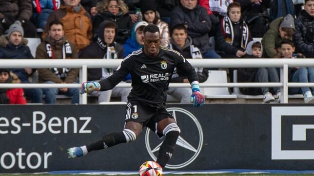 Loïc Badiashile buscará minutos lejos del Burgos
