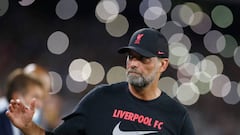 NAPLES, ITALY - SEPTEMBER 07: Head coach Jurgen Klopp of Liverpool FC looks on during the UEFA Champions League group A match between SSC Napoli and Liverpool FC at Stadio Diego Armando Maradona on September 7, 2022 in Naples, Italy. (Photo by Matteo Ciambelli/DeFodi Images via Getty Images)