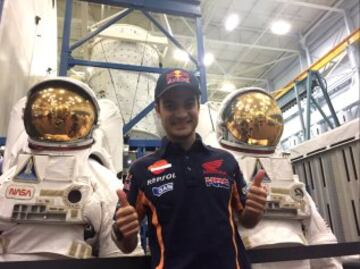 Dani Pedrosa se mete hasta la cocina de la NASA
