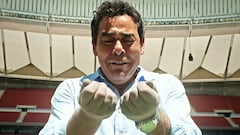 ‘La que se avecina’ dice adiós a Vicente con Amador esparciendo sus cenizas por el estadio del Atleti