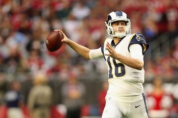 Los Rams han logrado un dominio impresionante en su ofensiva, y en parte es por su quarterback. (292.36)