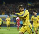El 'hat-trick' de Yarmolenko ilumina el camino de Ucrania