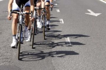 El pelotón durante la decimoséptima etapa de la Vuelta 2014 ,con salida en Ortigueira y llegada a A Coruña, de 190,7 kms. de recorrido 
