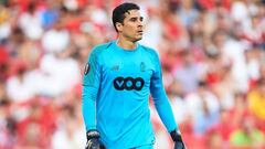 Guillermo Ochoa sufrió golpe inesperado con el Standard Liege