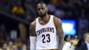 LeBron James, durante el sexto partido de las Finales de la NBA contra los Golden State Warriors.