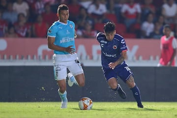 Luego de que en el Apertura 2018 gozó de algunos minutos, el chileno la ha pasado mal en el Clausura 2019, donde apenas suma 80 minutos en tres partidos, sólo uno como titular. 