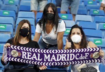 Así está el aspecto del Santiago Bernabéu el día de su reestreno con la vuelta de los seguidores a las gradas.
