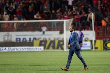 Foto al finalizar el Partido Tijuana vs Leon, Partido Correspondiente a la Jornada 17 del Torneo Apertura 2014, Liga BBVA Bancomer MX, en la Foto: Gustavo Matosas

21/11/2014/ MEXSPORT/ Emiliano

Estadio Caliente