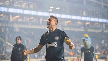 The US-Colombian player took aim at the growing clash between the former president and tech mogul, calling it predictable and absurd.