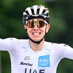 Van Aert tira el maillot amarillo... y Pogacar lo recoge