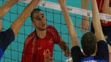 <B>NO PUDO SER.</B> Rusia superó a España, aunque estuvo a punto de darse la sorpresa.