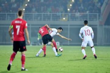 Andi Lila y Sergio Busquets.